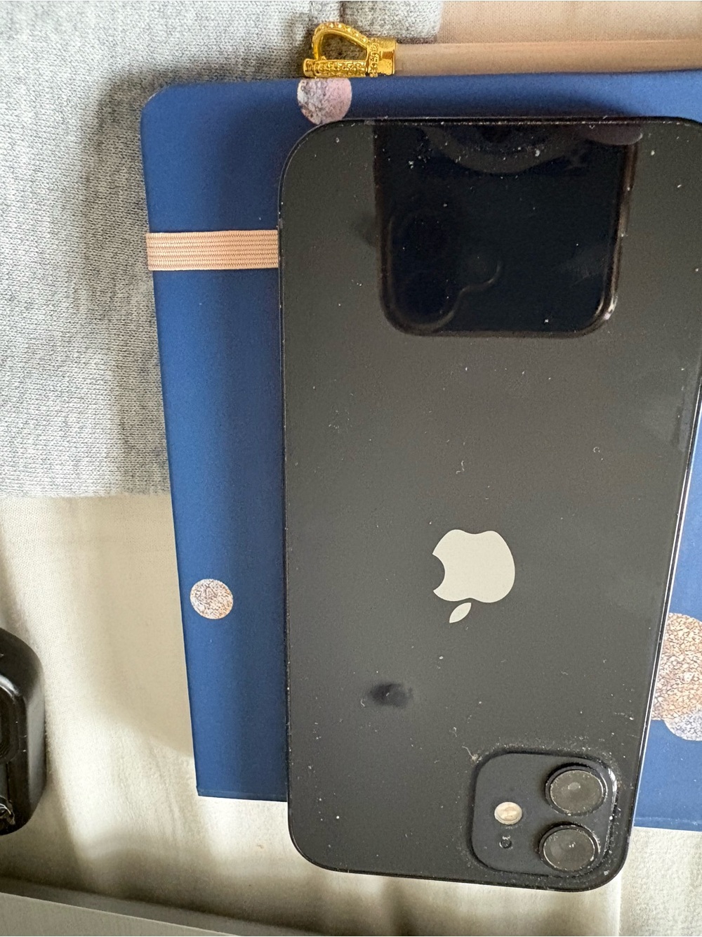 Apple Black Front Display Screen Protector Assembly - Picture 2 of 4
